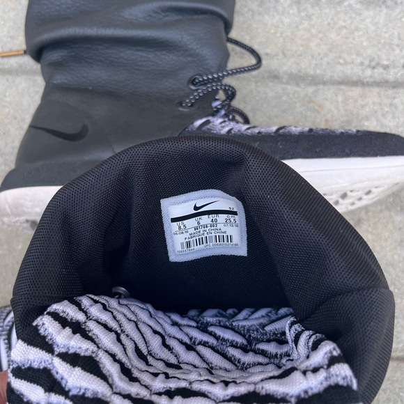 - BN women’s Nike roshe two hi flyknit boots trainers black and white m, s… - Picture 12 of 12